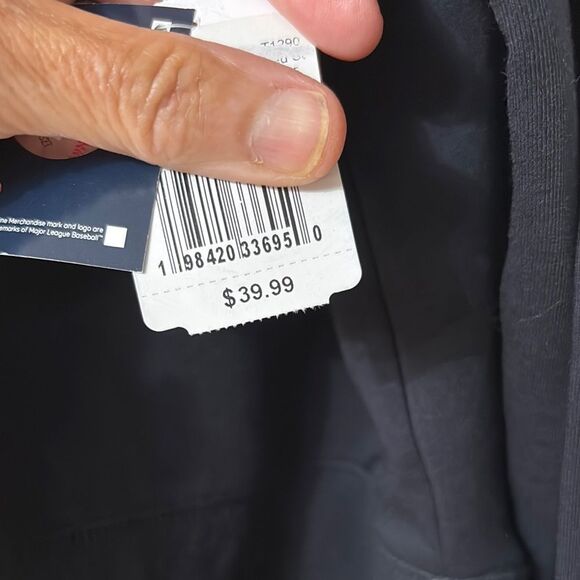 NWT MLB Boston Red Socks Graphic Crop Top Hoodie Size Small - Picture 7 of 8